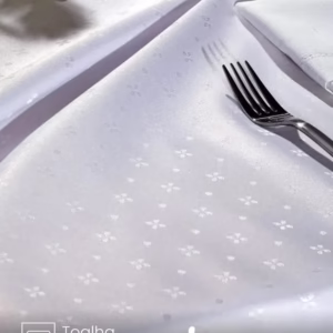 Toalha de Mesa Retangular Döhler 8 lugares Requinte II TJ5796 1,60X2,70 m