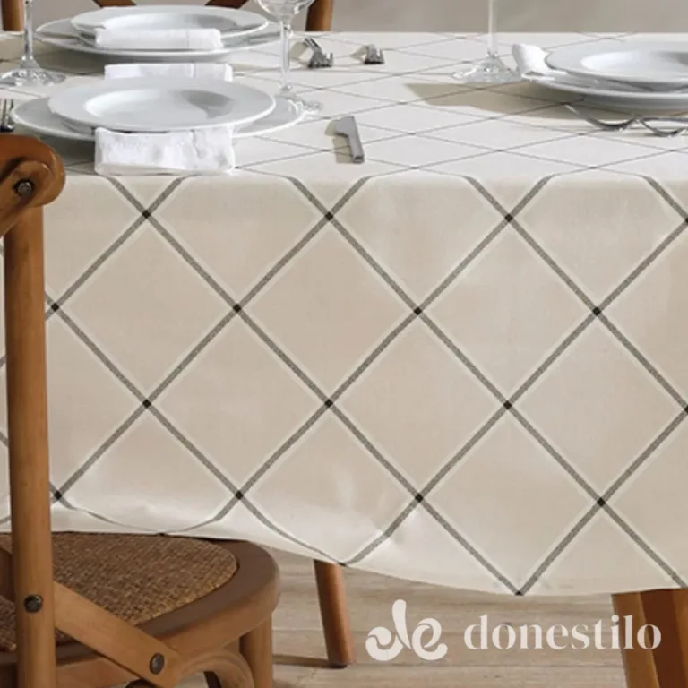 Toalha de Mesa Quadrada Athenas Ieda 1,40X1,40 m Döhler em Passa-Vinte MG