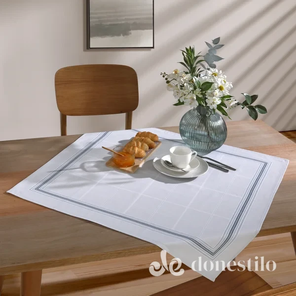 Toalha centro de Mesa Döhler Clean Renova Ciel D com 78X78cm em Santa Maria do Cambucá PE
