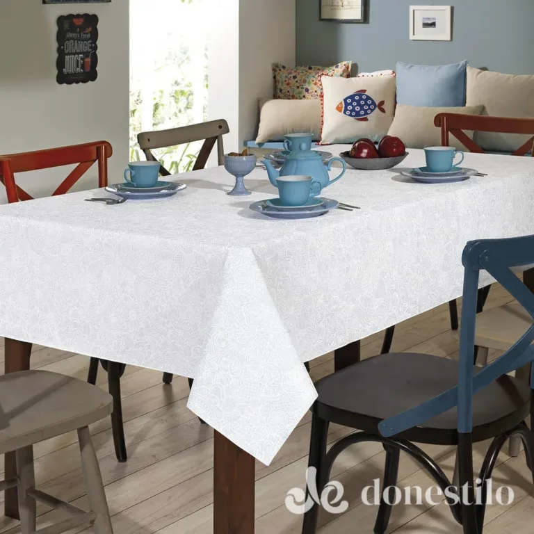 Toalha de Centro de Mesa Döhler Clean Athenas Estampado Edite Única medindo 78X78cm em Ametista do Sul RS