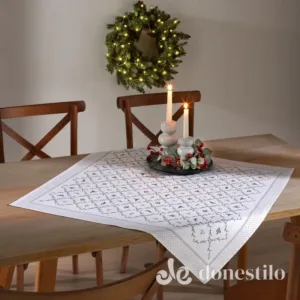 Toalha de Mesa Döhler Clean Renova Estampado Digital 78x78cm Natal 127