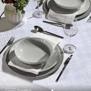 Toalha de Mesa Quadrada Döhler 4 lugares Requinte II TJ5795 1,40X1,40 m