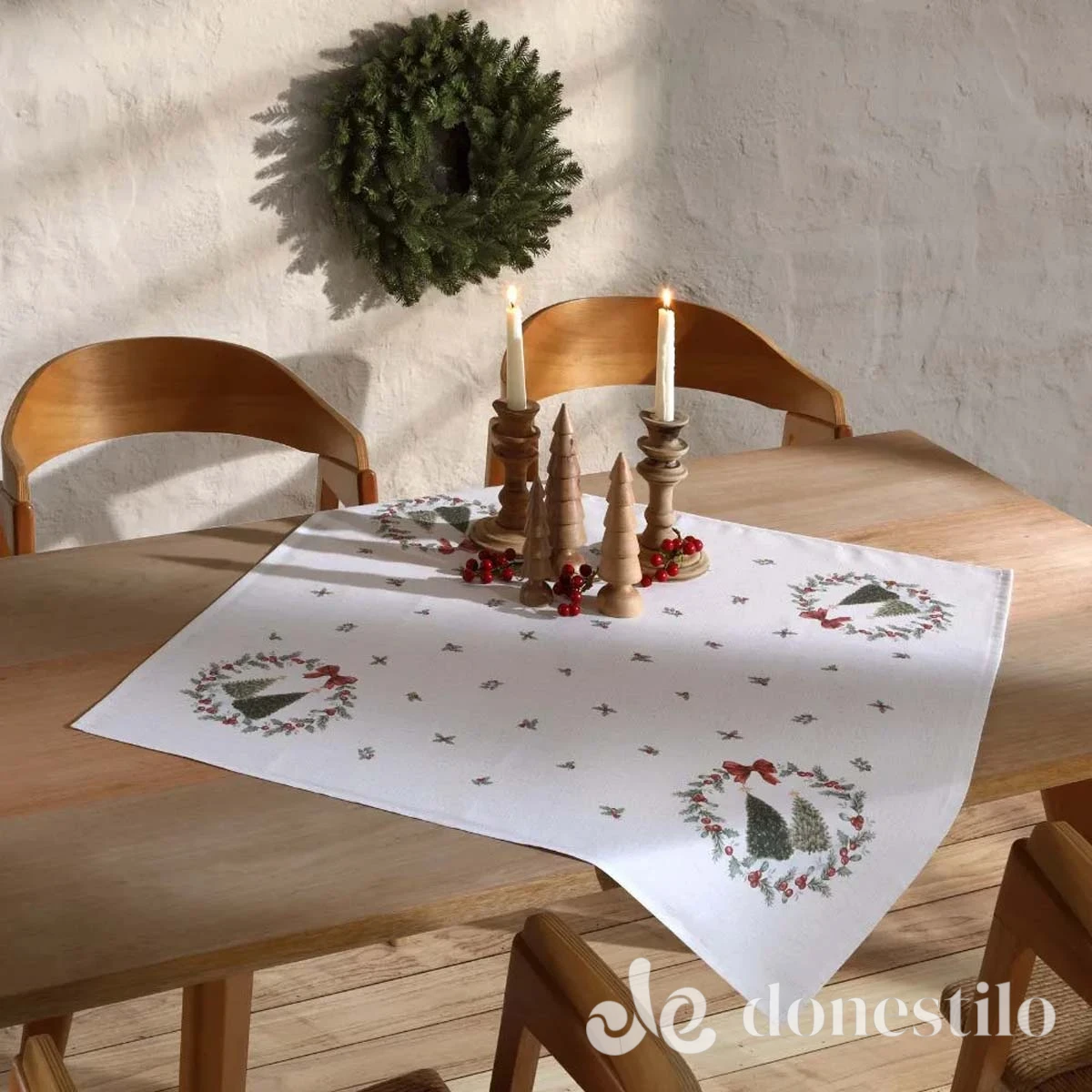 Centro de Mesa Clean Renova Estampado Digital Natal 126 78x78cm Döhler Centro de Mesa Clean Renova Estampado Digital Natal 126 78x78cm Döhler